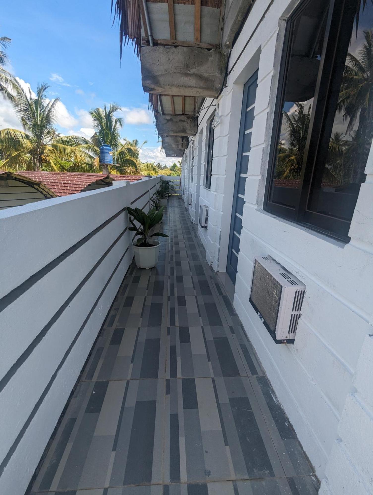 Point F Siargao Apartment Catangnan Ngoại thất bức ảnh