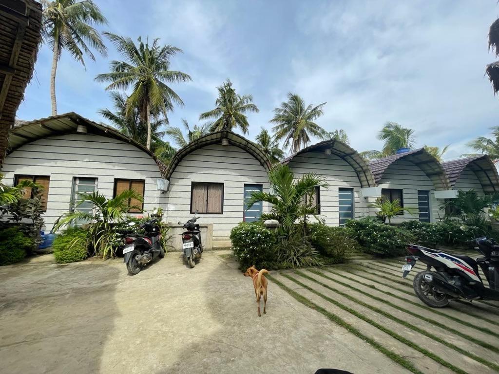 Point F Siargao Apartment Catangnan Ngoại thất bức ảnh